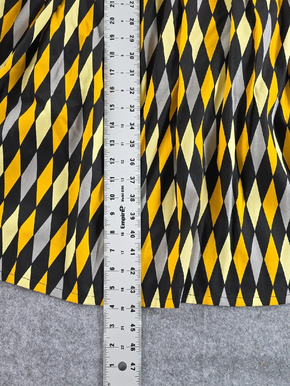 Pinup Couture Yellow and Black Diamond Print Women's Dress Sz 3X Retro - Picture 5 of 7